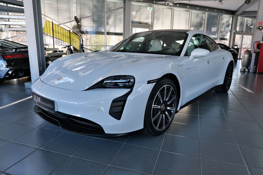 Porsche Taycan 2022