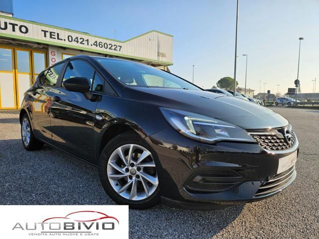 Opel Astra 2021