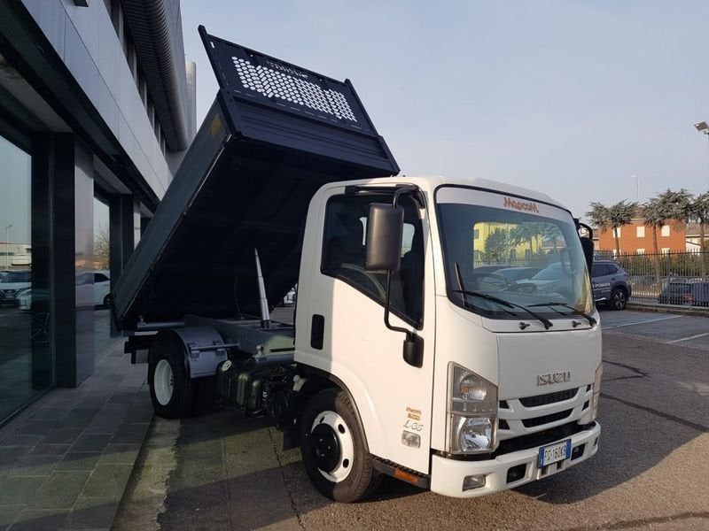 Isuzu Other 2016