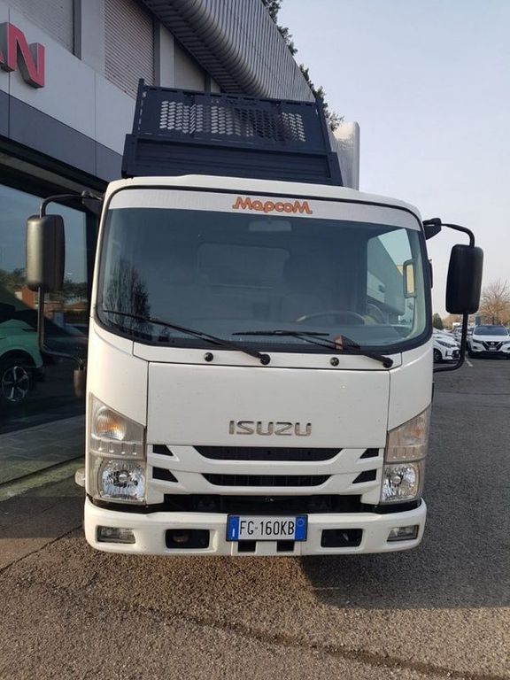 Isuzu Other 2016