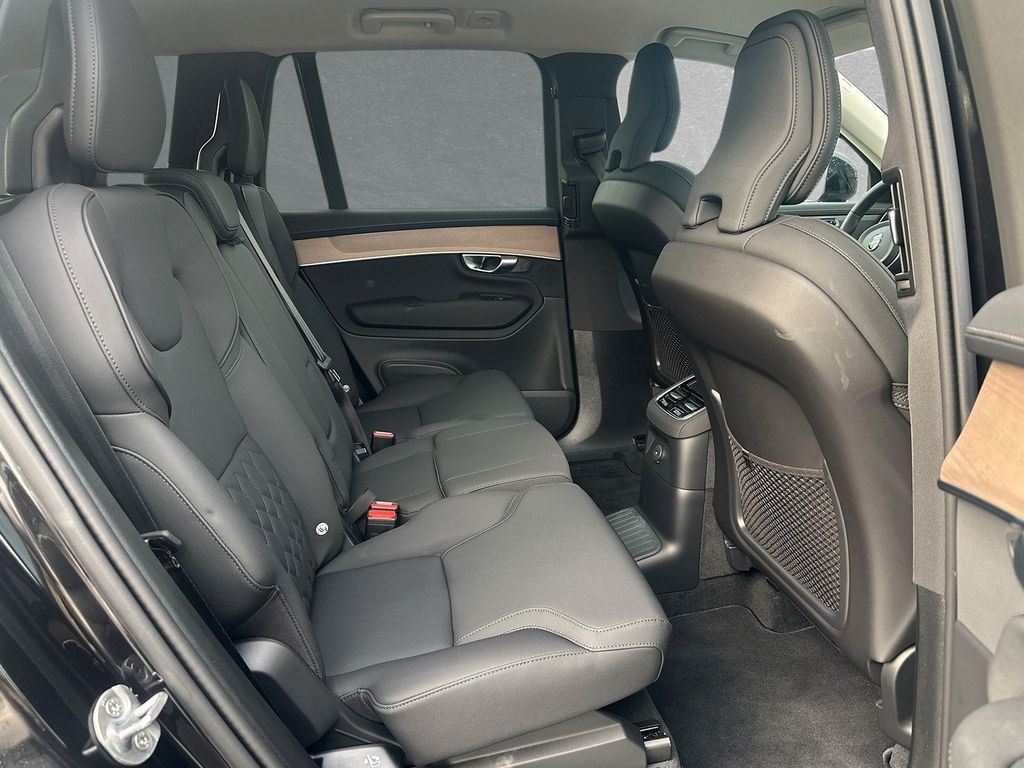 Volvo XC90 2025
