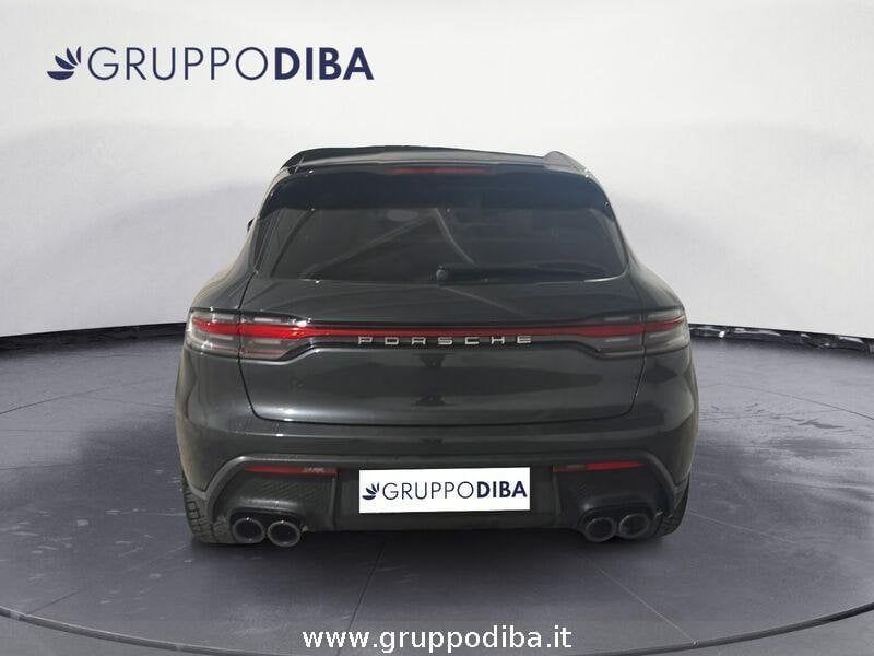 Porsche Macan 2021