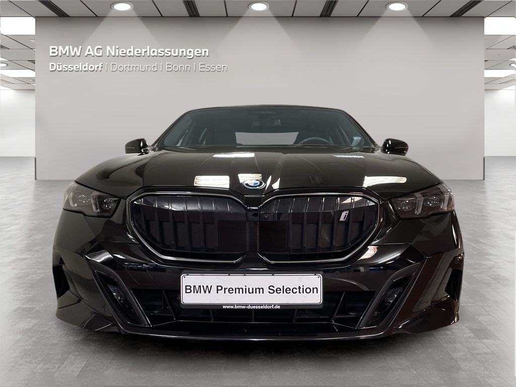 BMW i5 2024