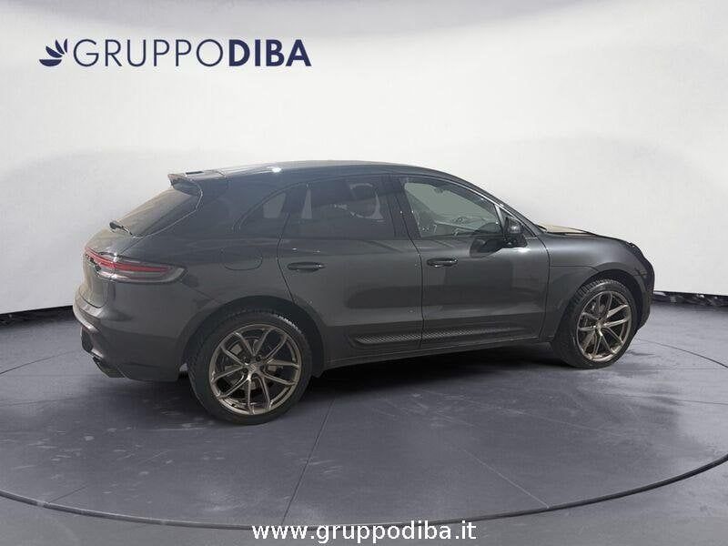 Porsche Macan 2021