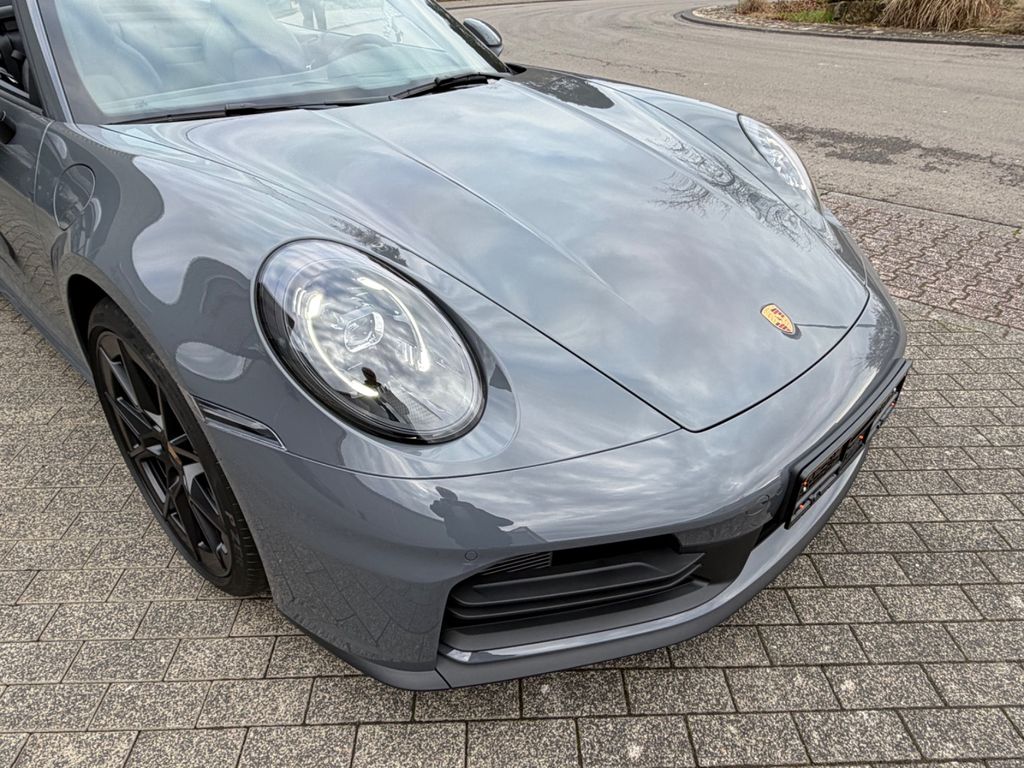 Porsche 992 2025