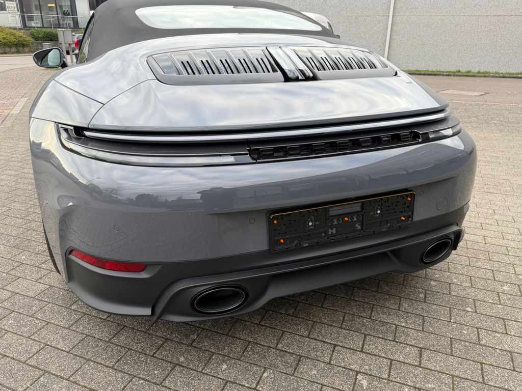 Porsche 992 2025