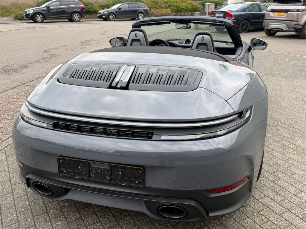 Porsche 992 2025