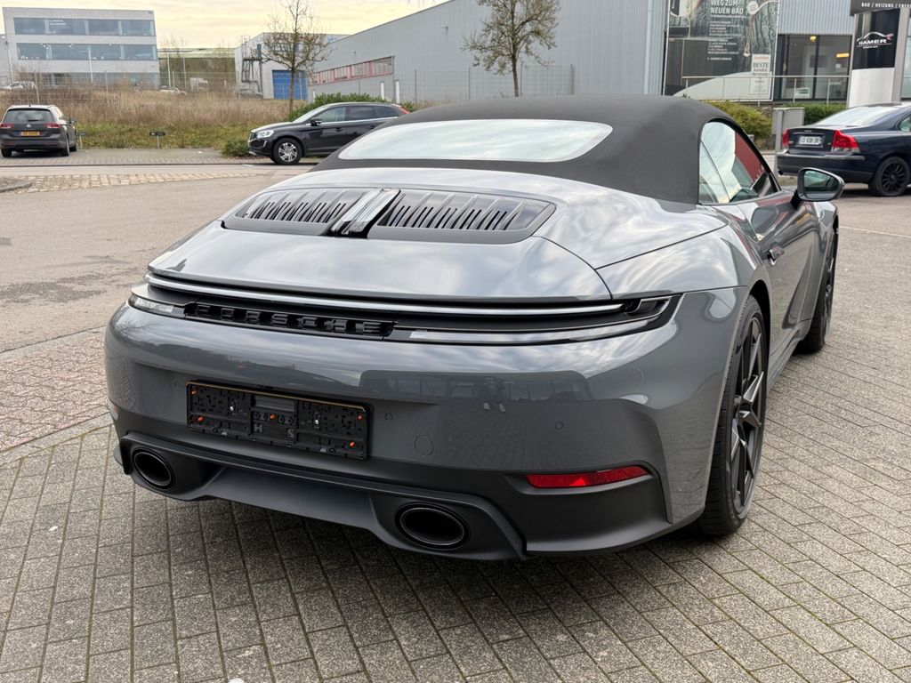 Porsche 992 2025