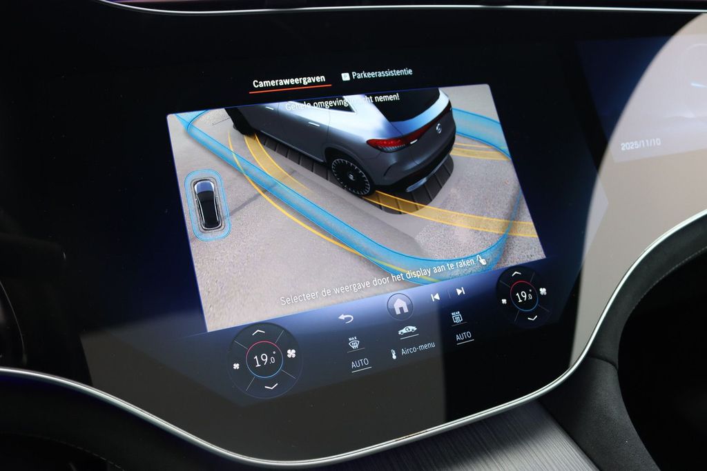 Mercedes-Benz EQE SUV 2024