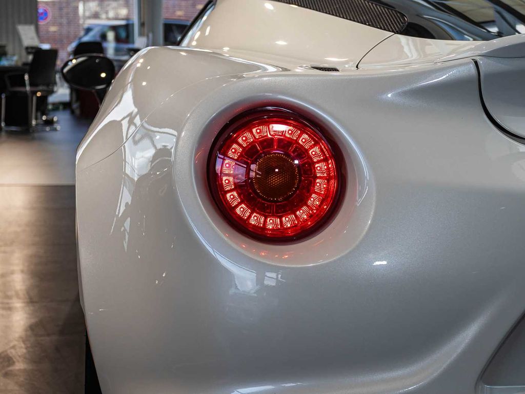 Alfa Romeo 4C 2015