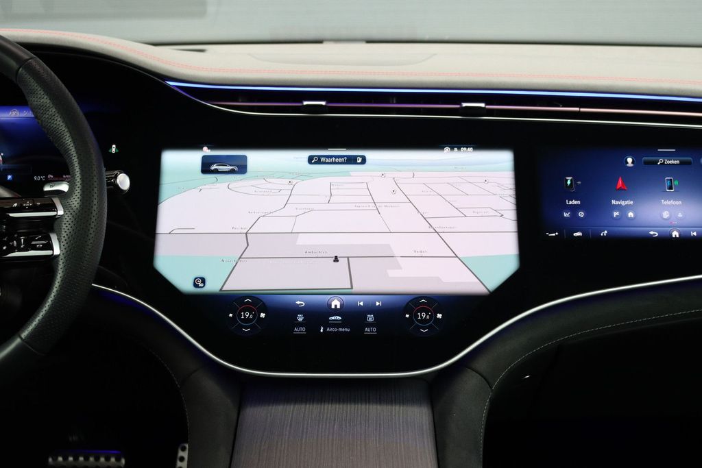 Mercedes-Benz EQE SUV 2024