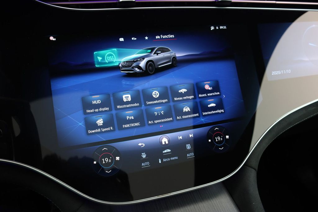 Mercedes-Benz EQE SUV 2024