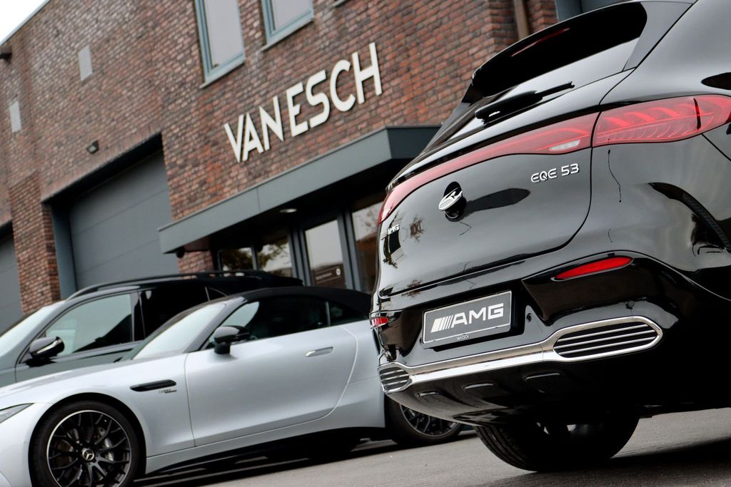 Mercedes-Benz EQE SUV 2024