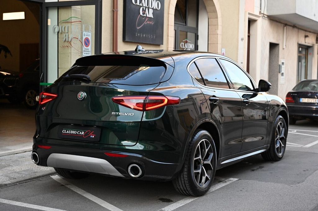 Alfa Romeo Stelvio 2020