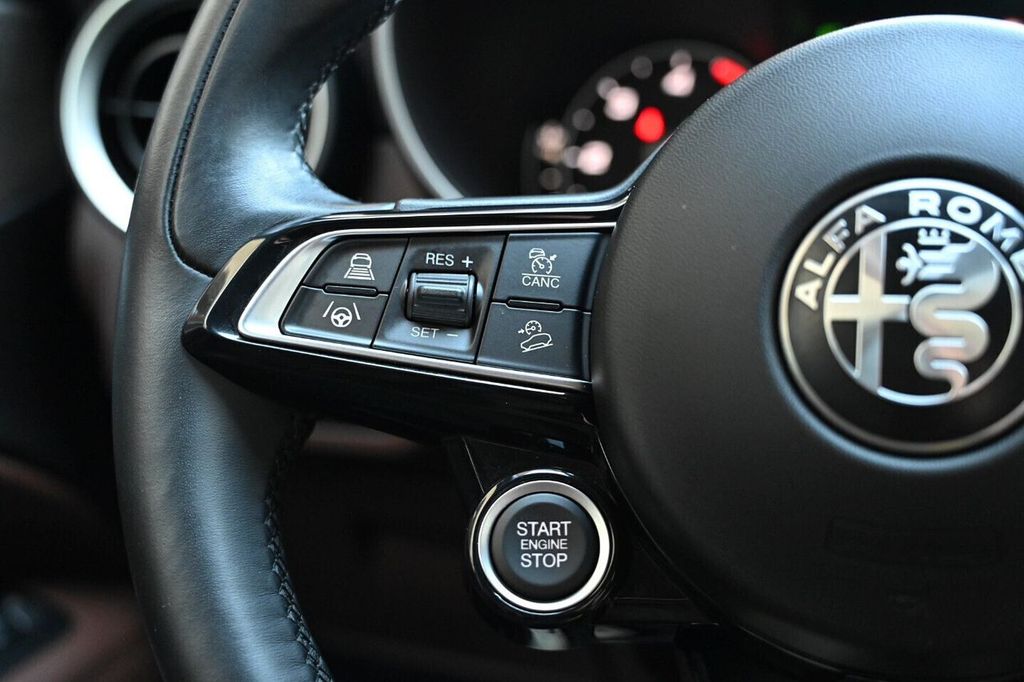 Alfa Romeo Stelvio 2020