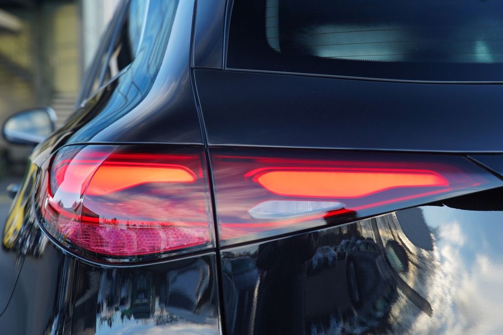 Mercedes-Benz GLC 200 2024