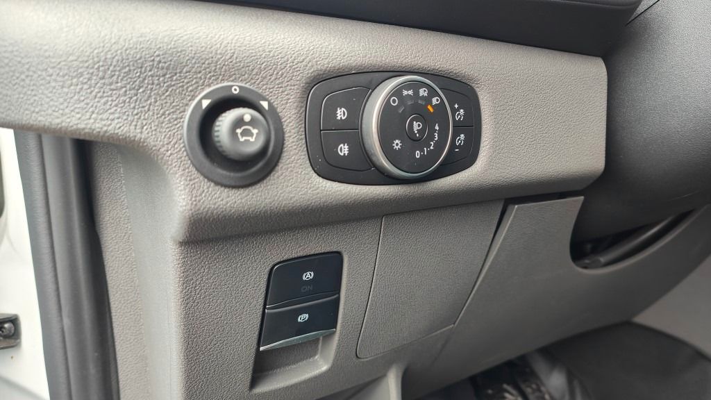 Ford Transit 2025