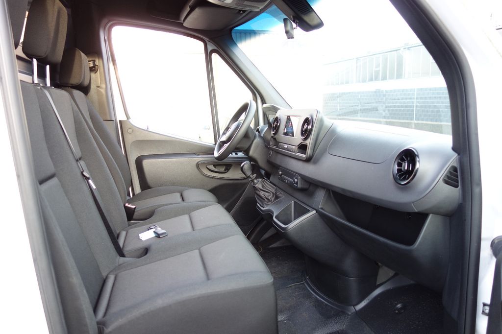 Mercedes-Benz Sprinter 2021