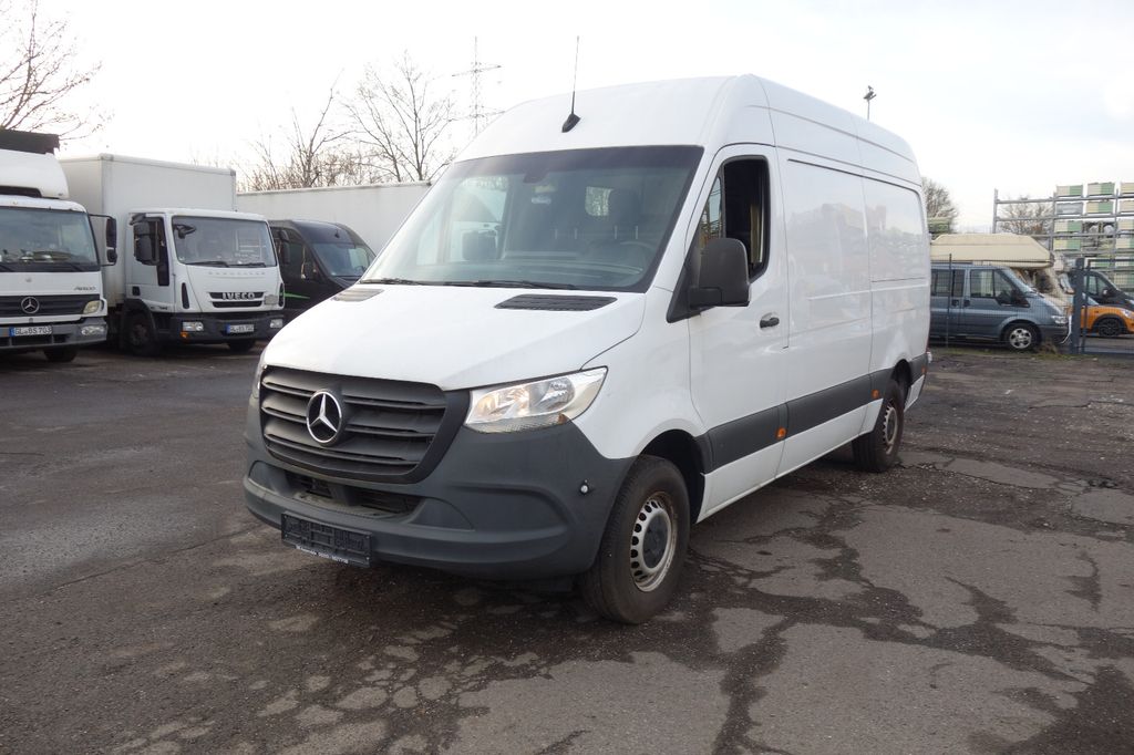 Mercedes-Benz Sprinter 2021