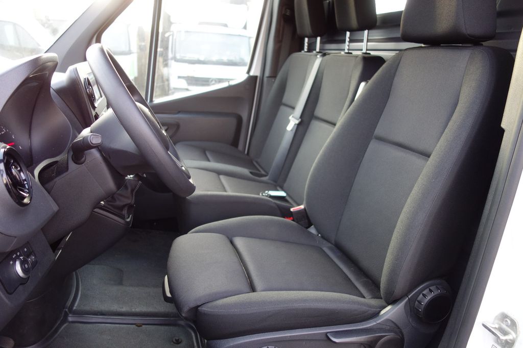 Mercedes-Benz Sprinter 2021