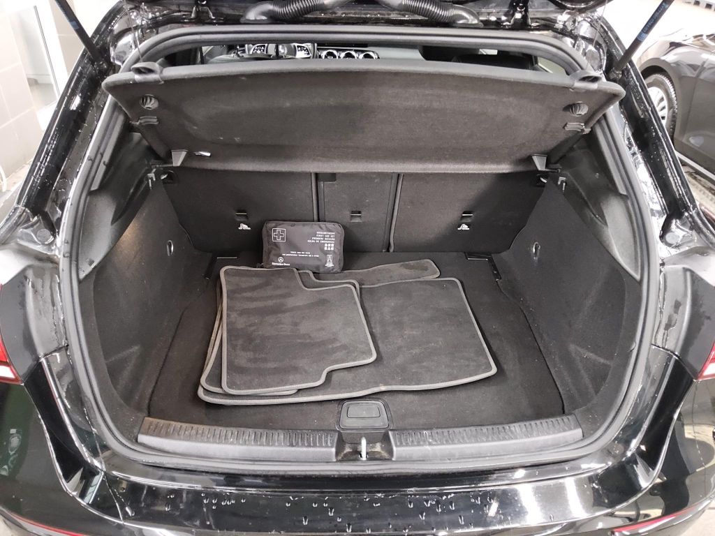 Mercedes-Benz A 180 2022