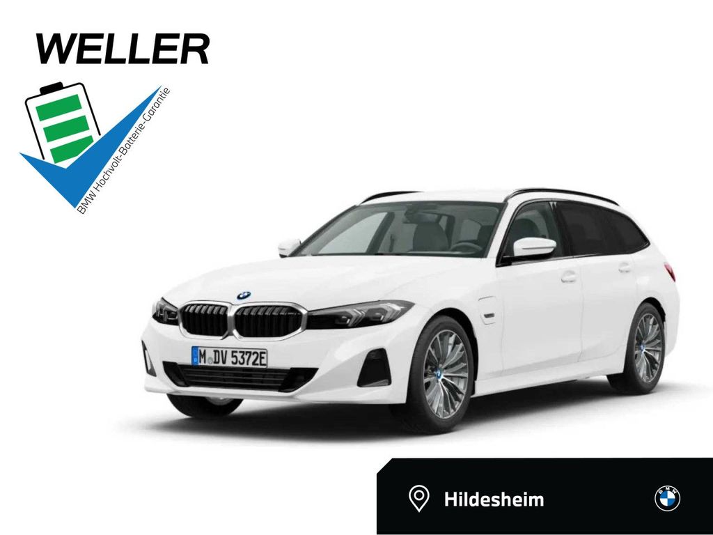 BMW 330 2022