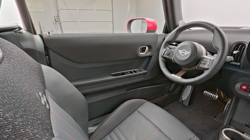 MINI John Cooper Works Cabrio 2024