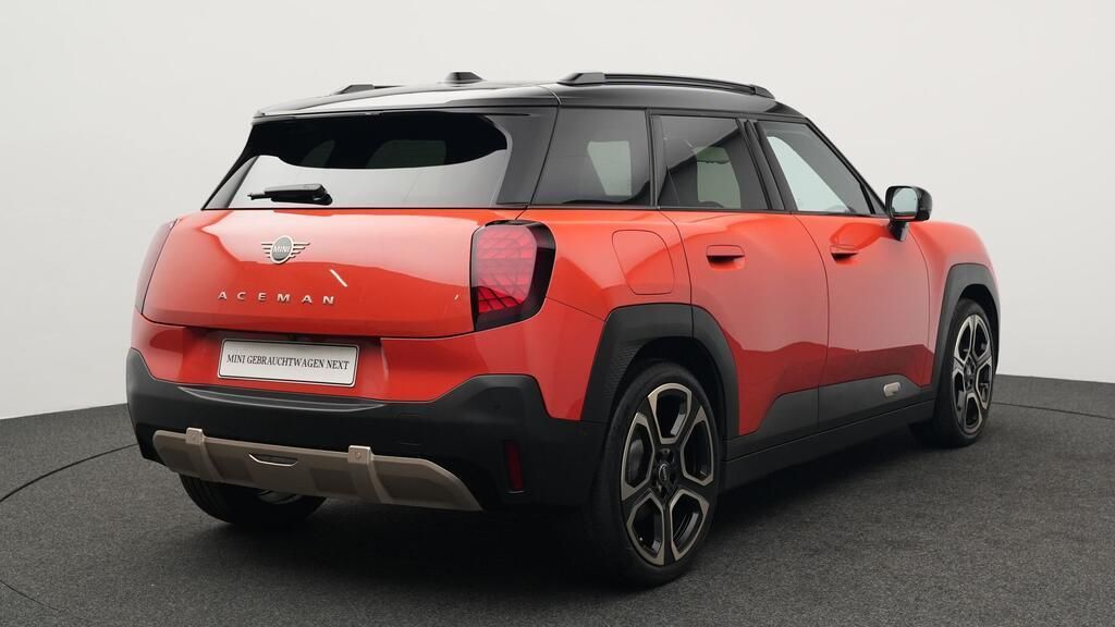 MINI John Cooper Works 2025