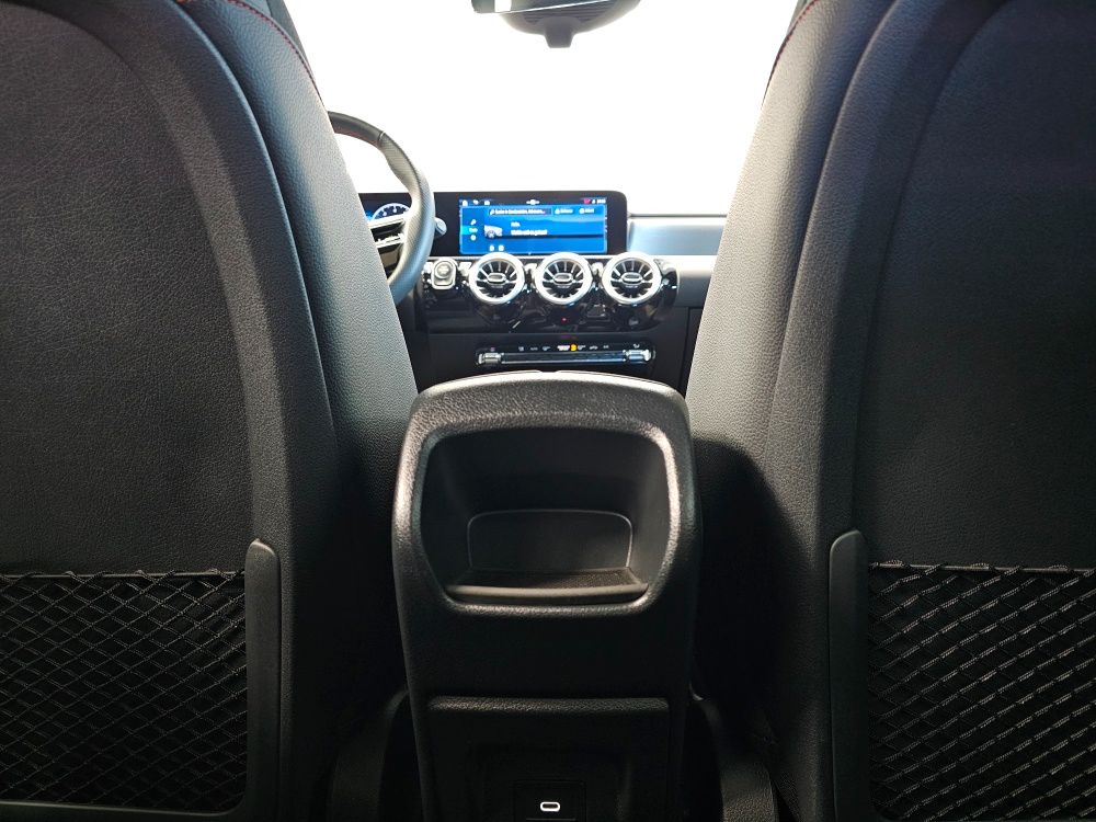 Mercedes-Benz A 200 2024