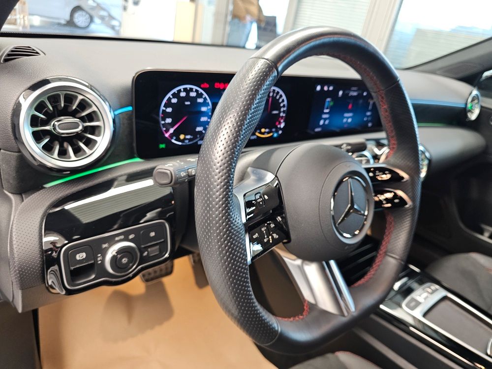 Mercedes-Benz A 250 2024