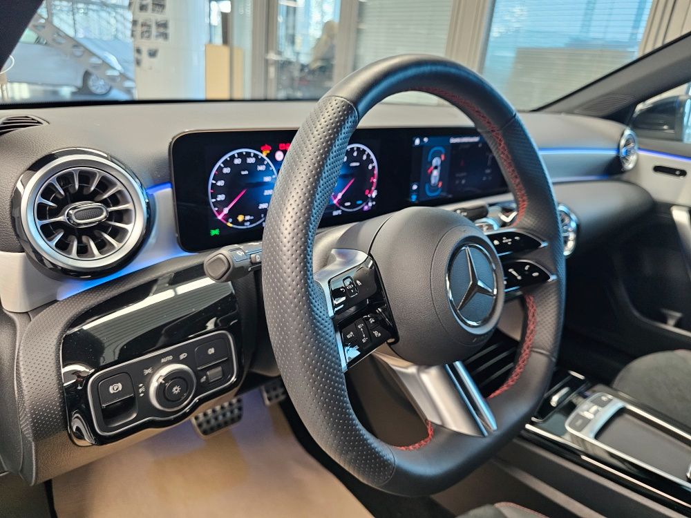 Mercedes-Benz A 200 2024