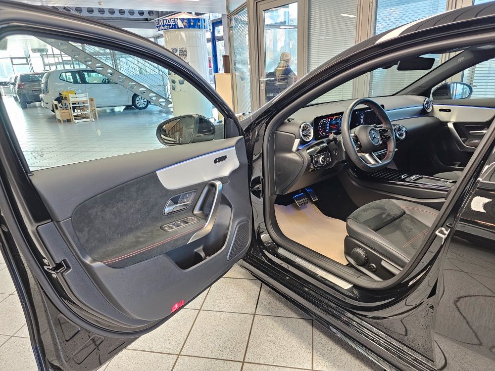 Mercedes-Benz A 200 2024