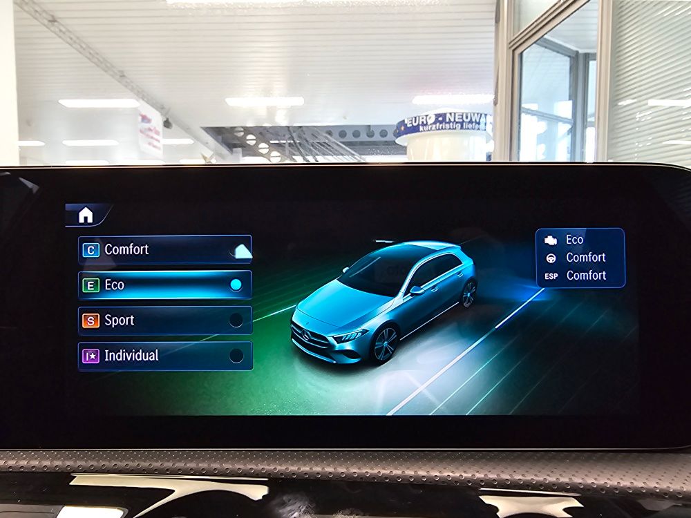 Mercedes-Benz A 180 2024