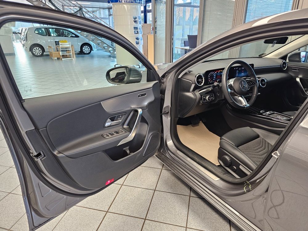Mercedes-Benz A 180 2024