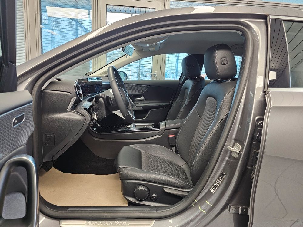 Mercedes-Benz A 180 2024