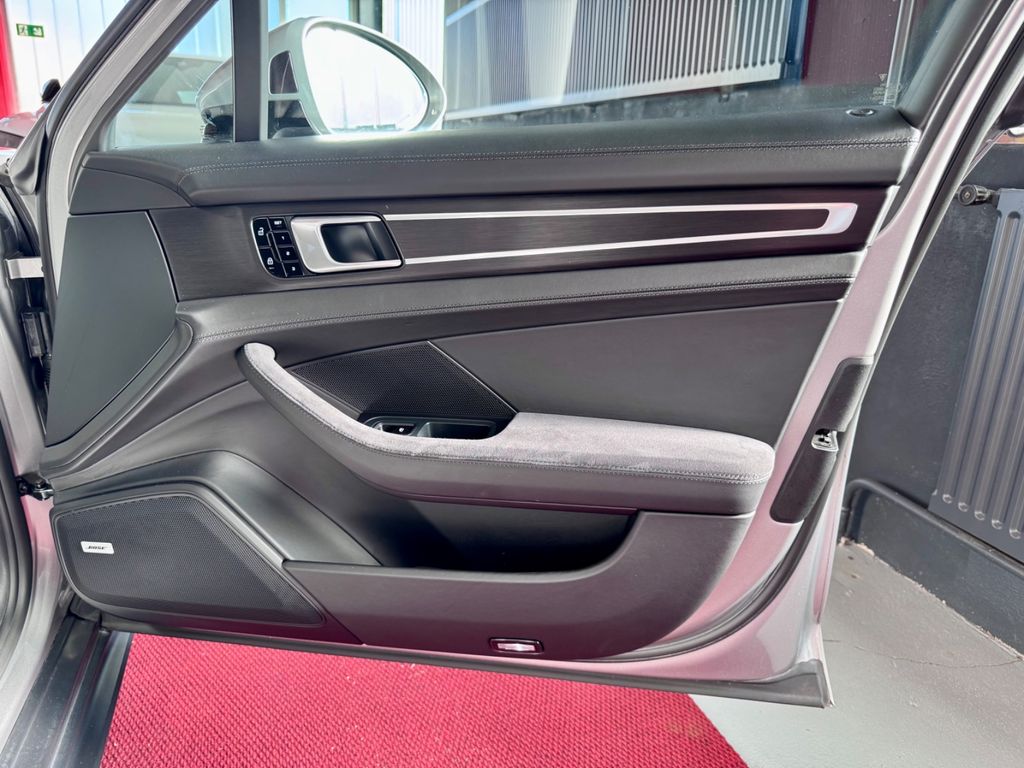 Porsche Panamera 2019