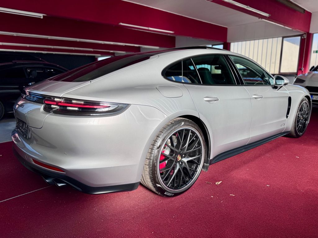 Porsche Panamera 2019