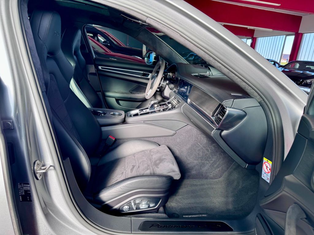 Porsche Panamera 2019