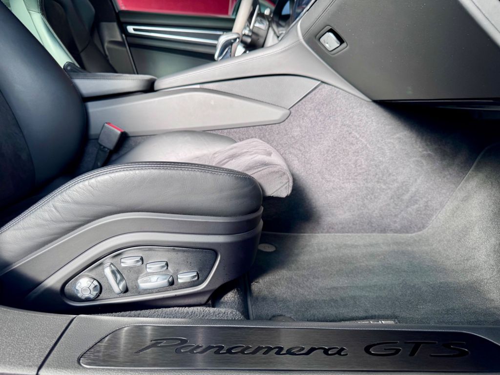 Porsche Panamera 2019