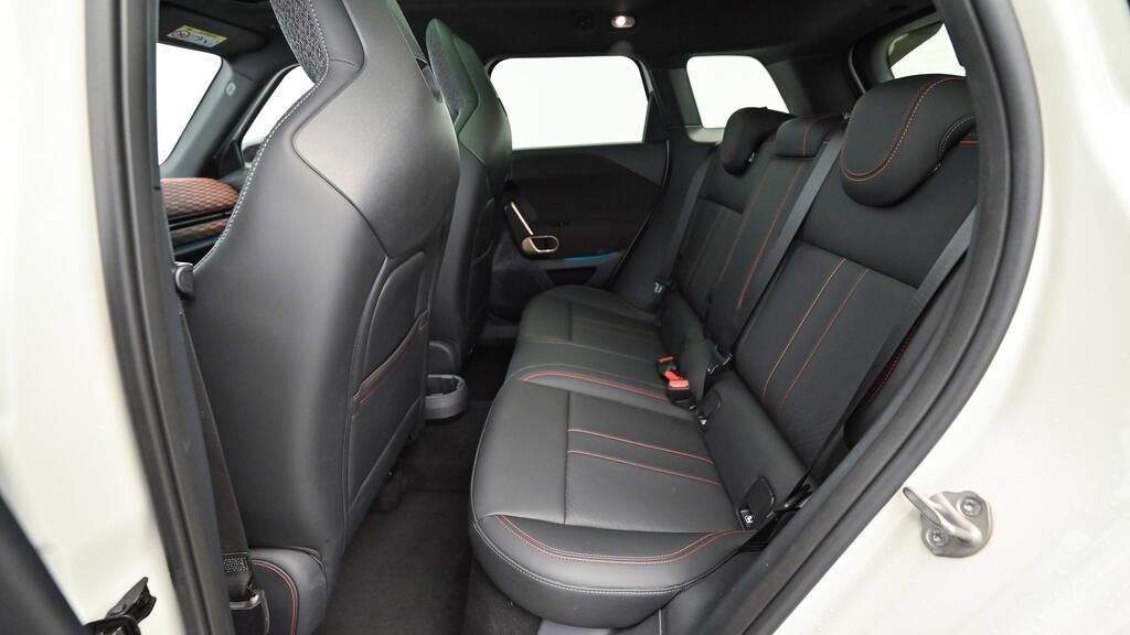 MINI John Cooper Works 2025