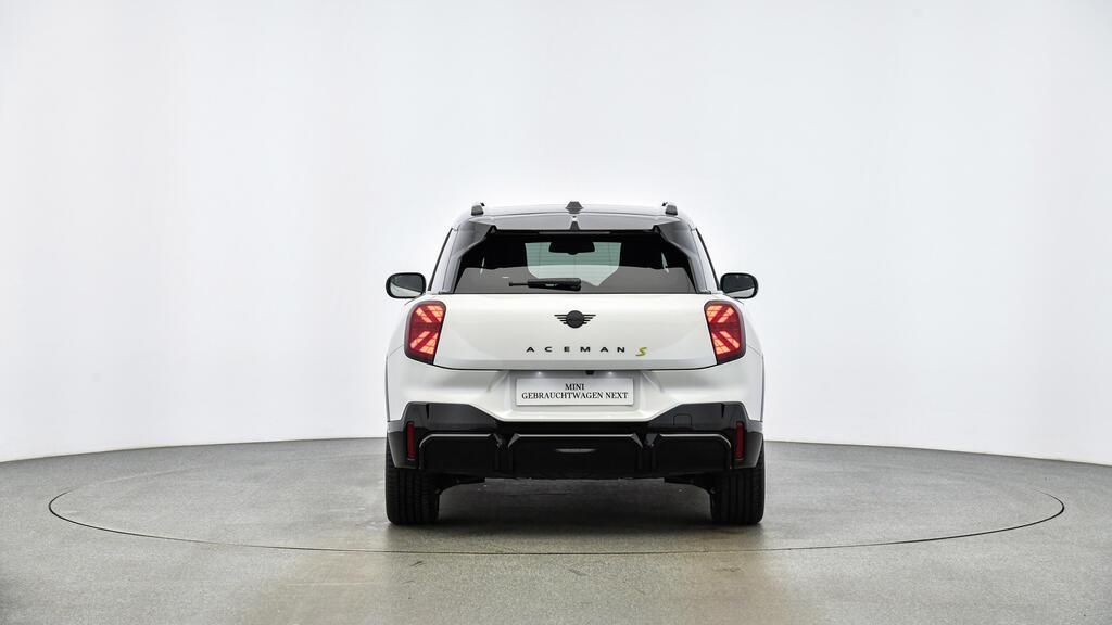 MINI John Cooper Works 2025