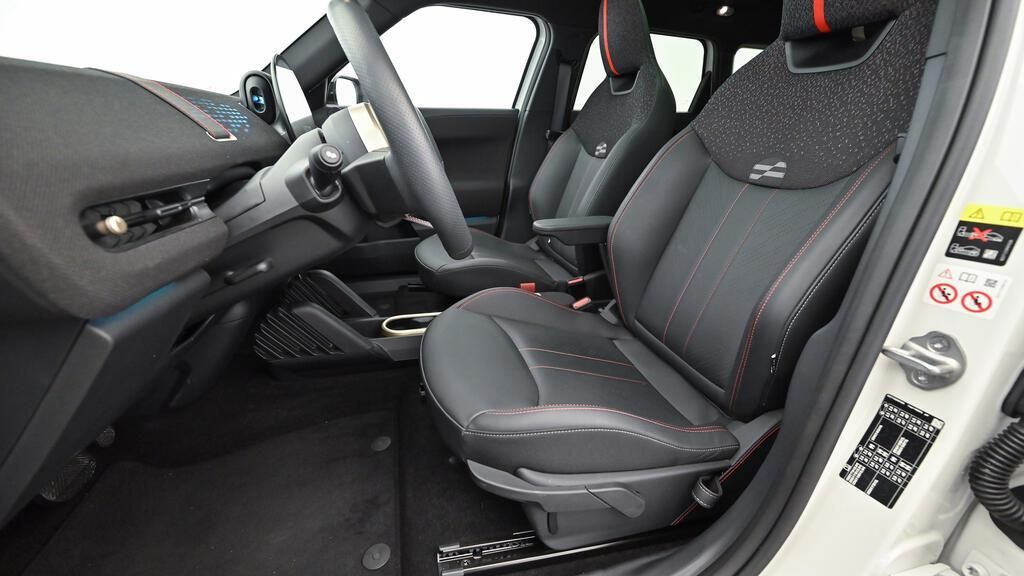 MINI John Cooper Works 2025