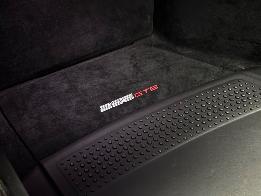 Ferrari 296 GTB 2023