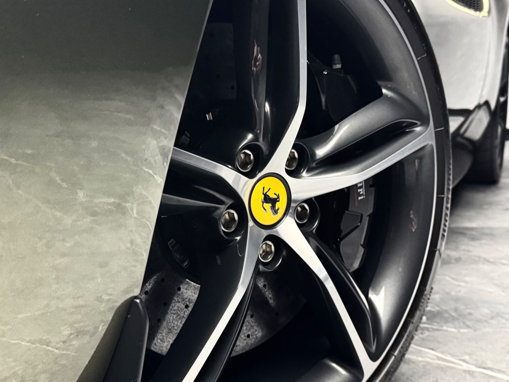 Ferrari 296 GTB 2023