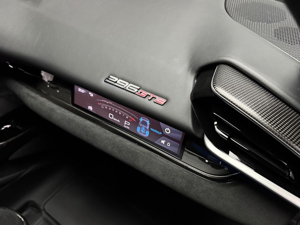 Ferrari 296 GTB 2023