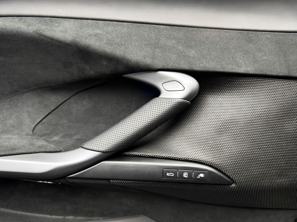 Ferrari 296 GTB 2023