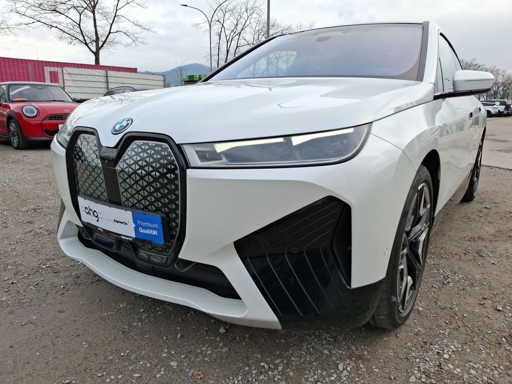 BMW iX 2022
