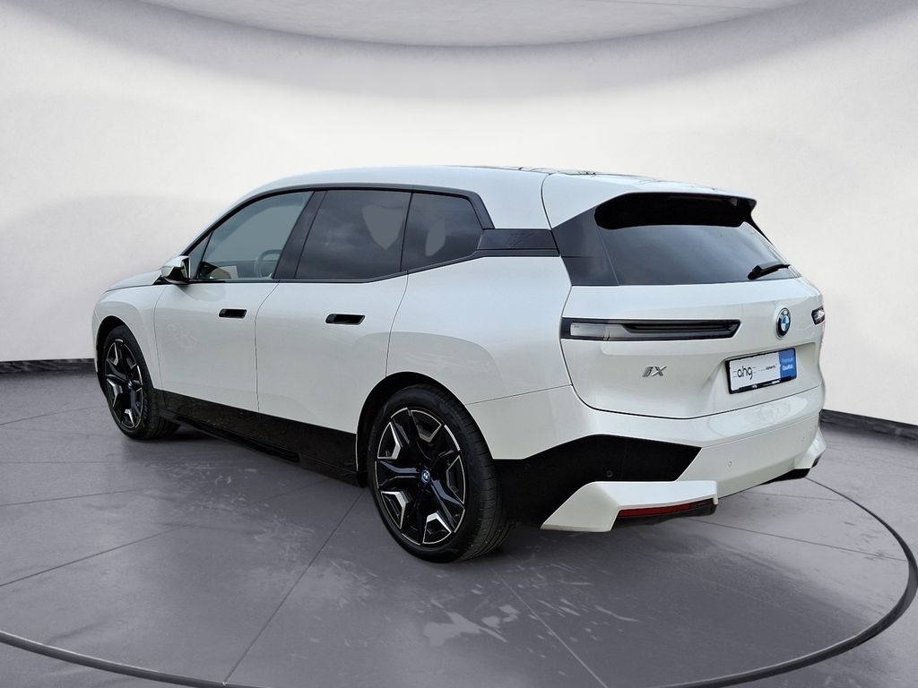 BMW iX 2022