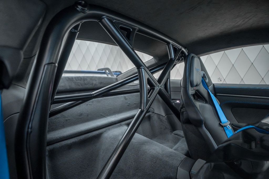 Porsche 992 2025