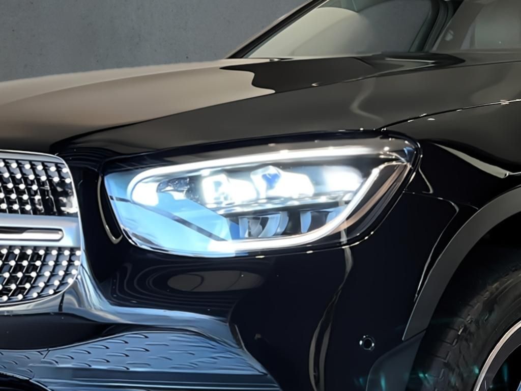 Mercedes-Benz GLC 300 2021